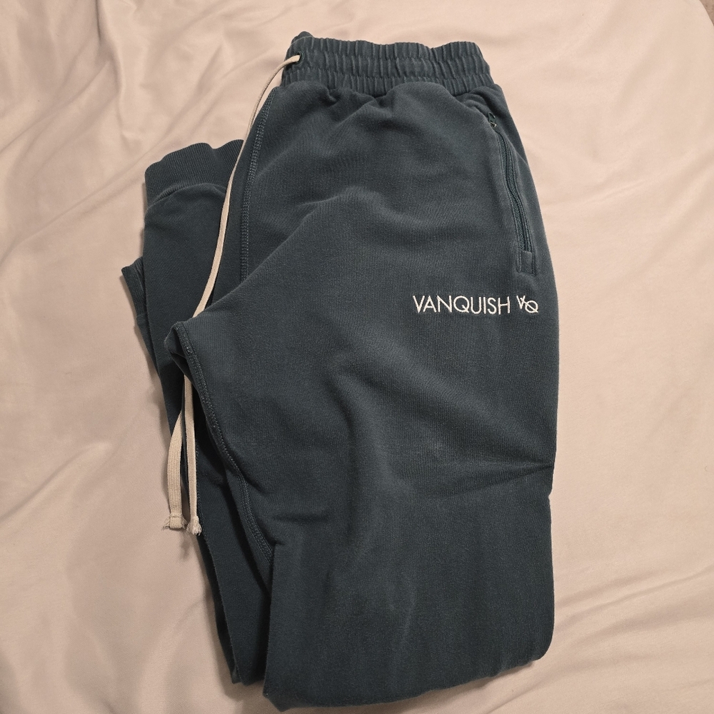 Men's XL vanquish fitness green joggers